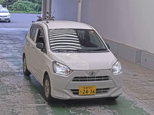 Daihatsu Mira e:S LA350S 2020